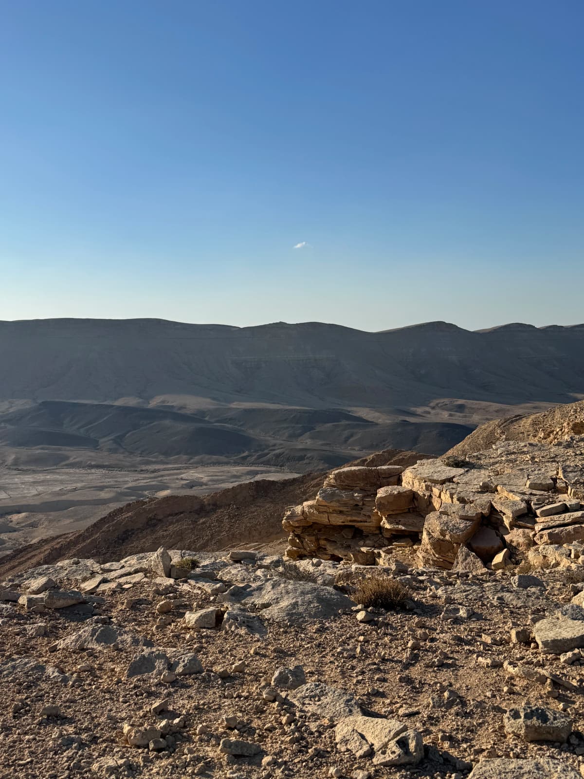 מכתש רמון לשמאלינו