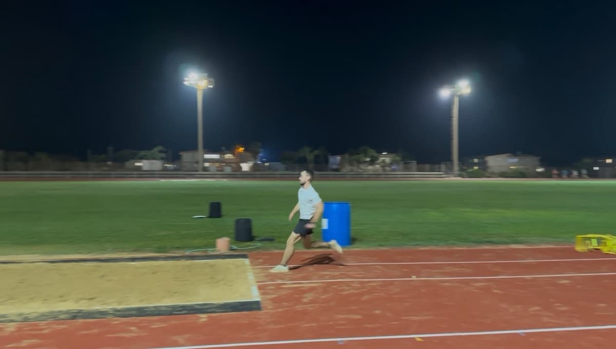 LJ Take-off