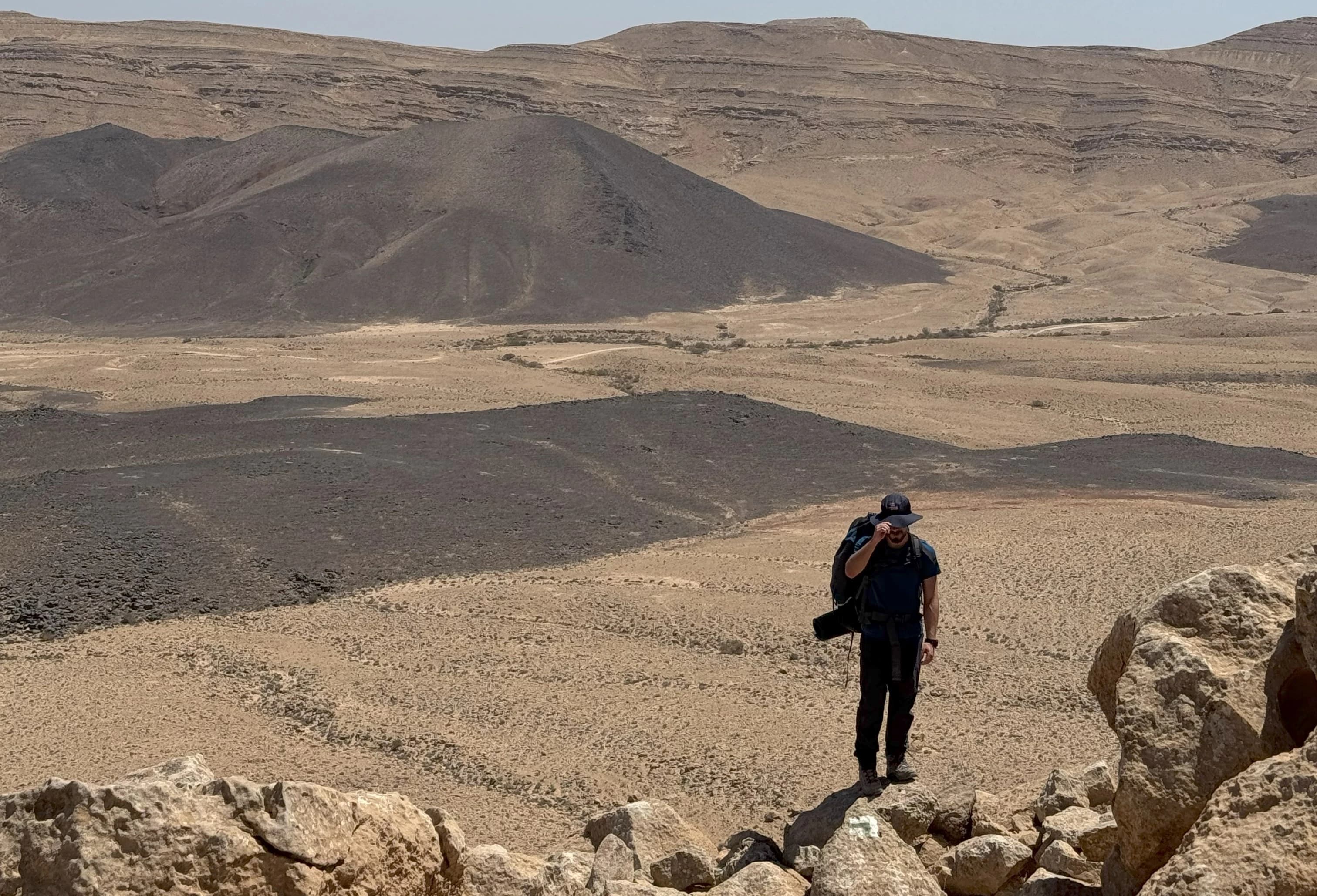 On the rise to Makhtesh Ramon to Rd 171